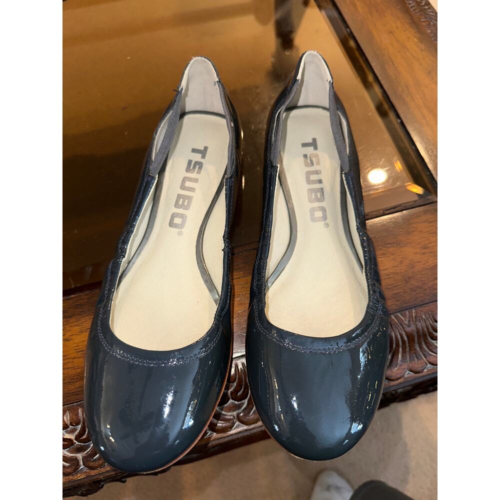 ⭐️ Women’s TSUBO Blue Patent Leather Ballet Flats. Size 7.5. Everyday. Casual - Picture 3 of 5
